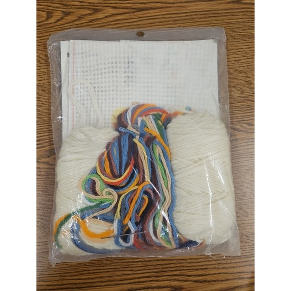 Vtg New Bucilla Needlepoint Special Daddy 13x16" Persian Crewel Wool Yarn #4216 - Picture 3 of 3